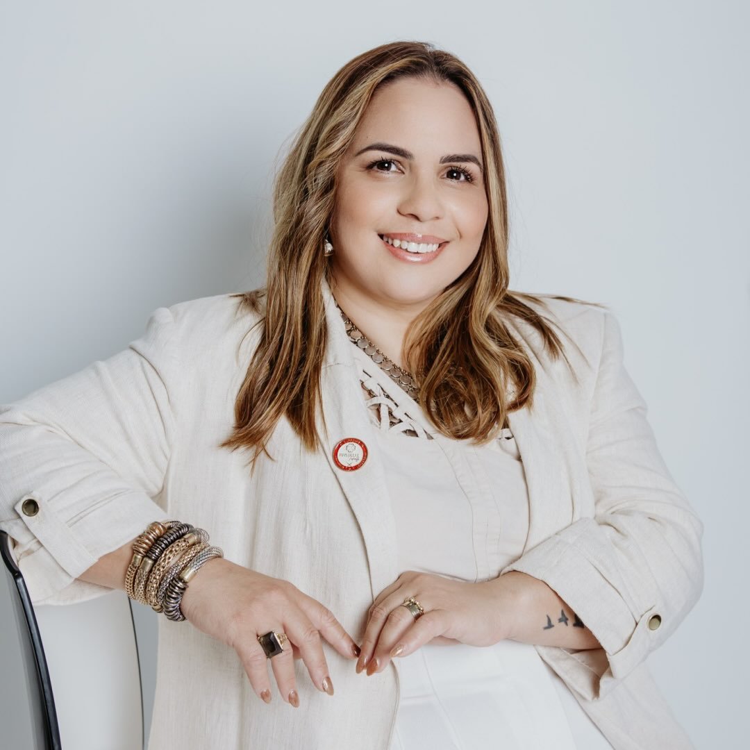 Evelin Araújo, lash designer